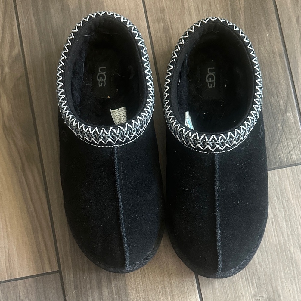 UGG Kids Black Cozy Slippers